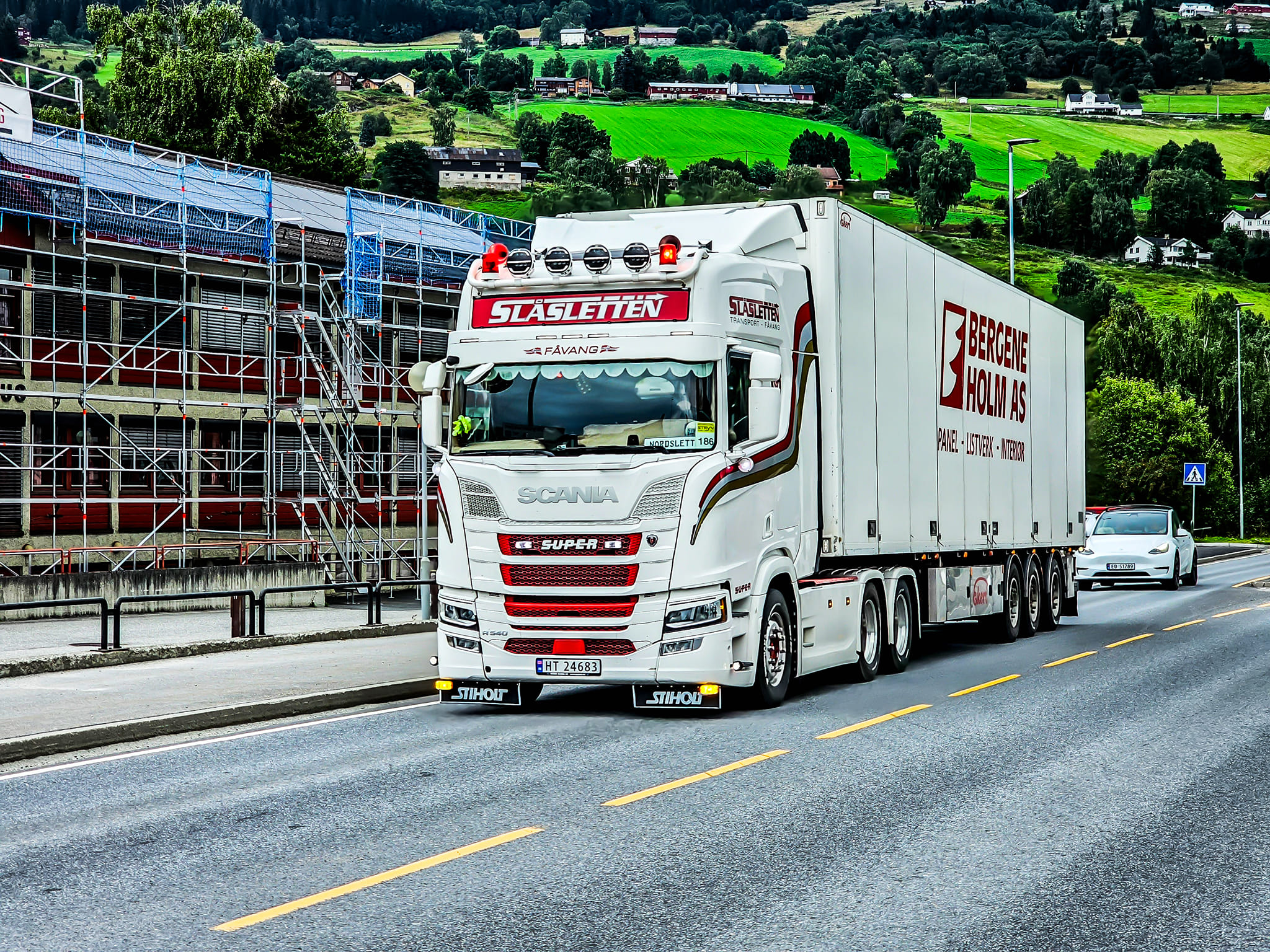 Slåsletten Transport lastebil